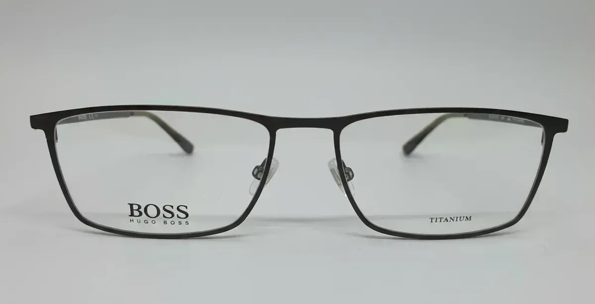 BOSS (Hugo Boss) Titanium 0976