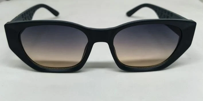 Louis Vuitton sunglass BO-32 gallery image