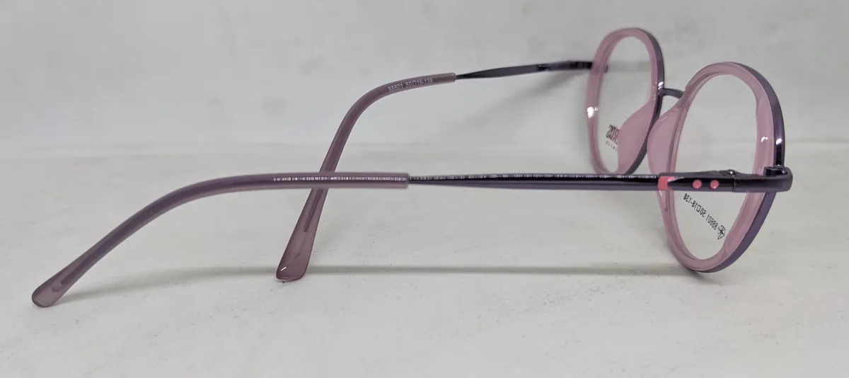 OMERDS EYEWEAR gallery image